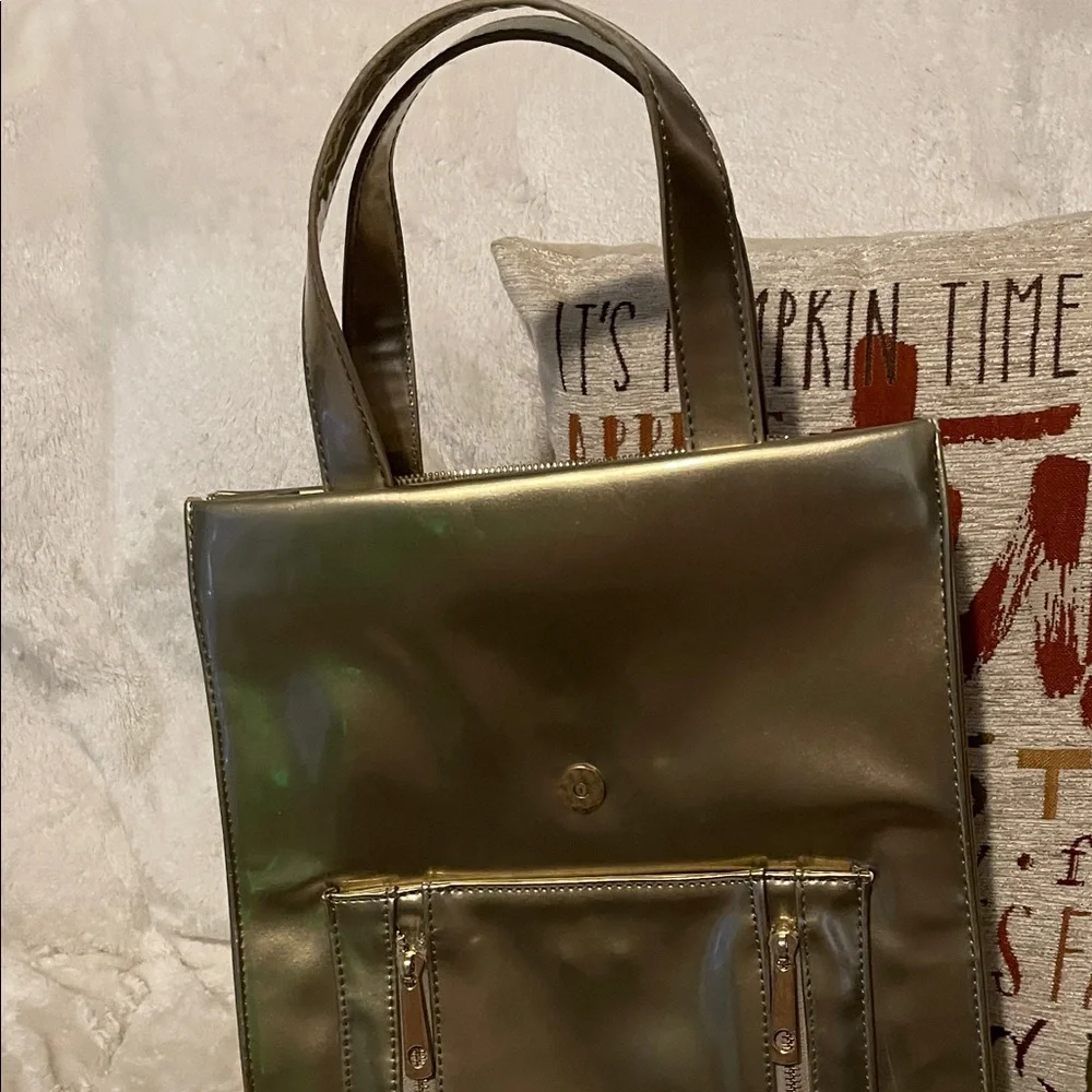 Stylish Gold Tote Bag - Picture 5 of 12